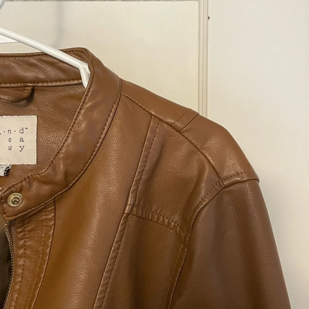 Faux leather jacket - Picture 4 of 5